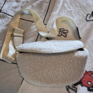 Jen&Co Cream Faux Sherpa Crossbody Bag with Adjustable Strap